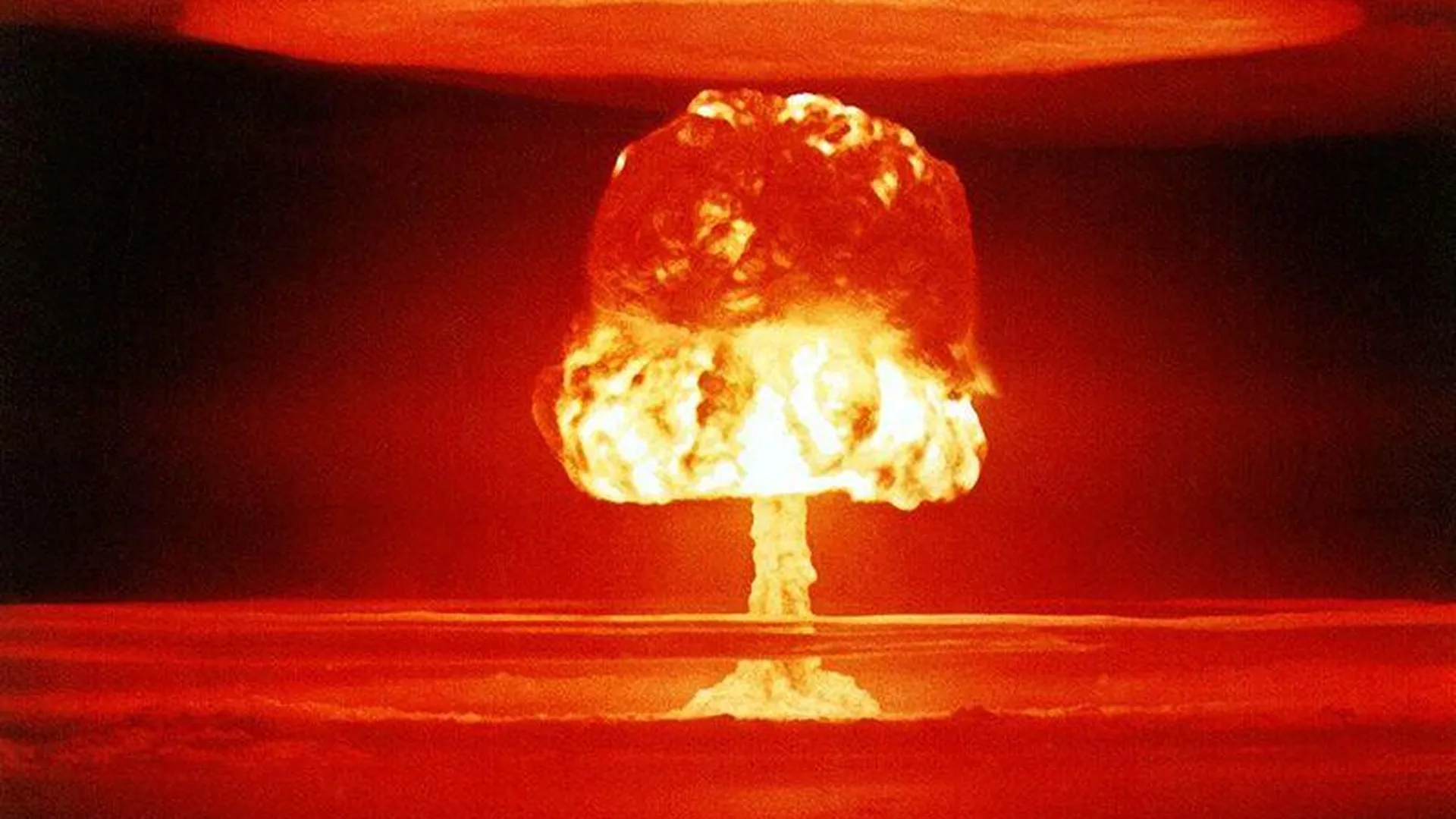 Политолог: вероятность ядерной войны зависит от «хозяев» Зеленского