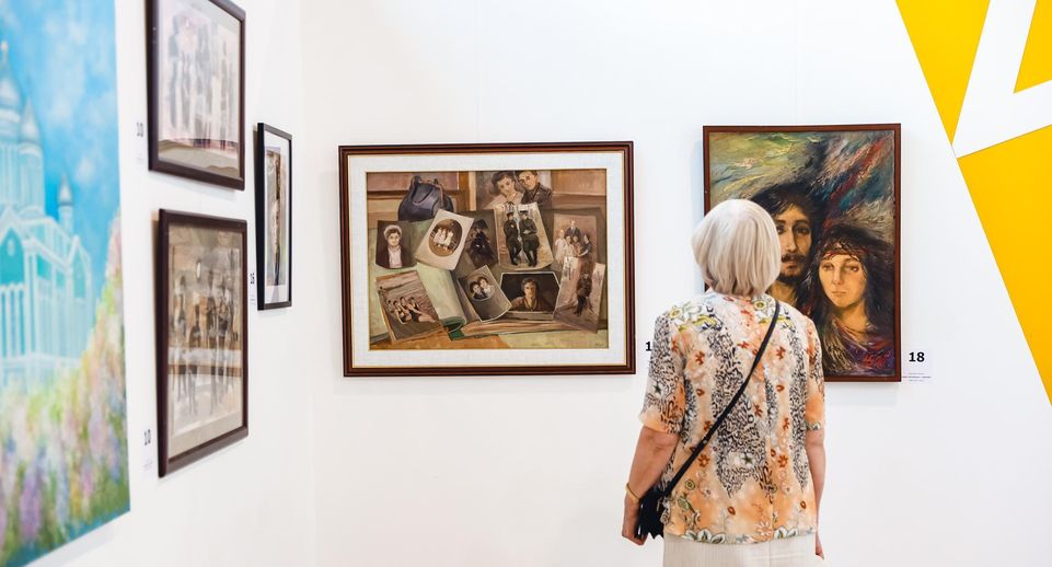 Выставку картин местных художников открыли в комплексе «Артишок» в Химках