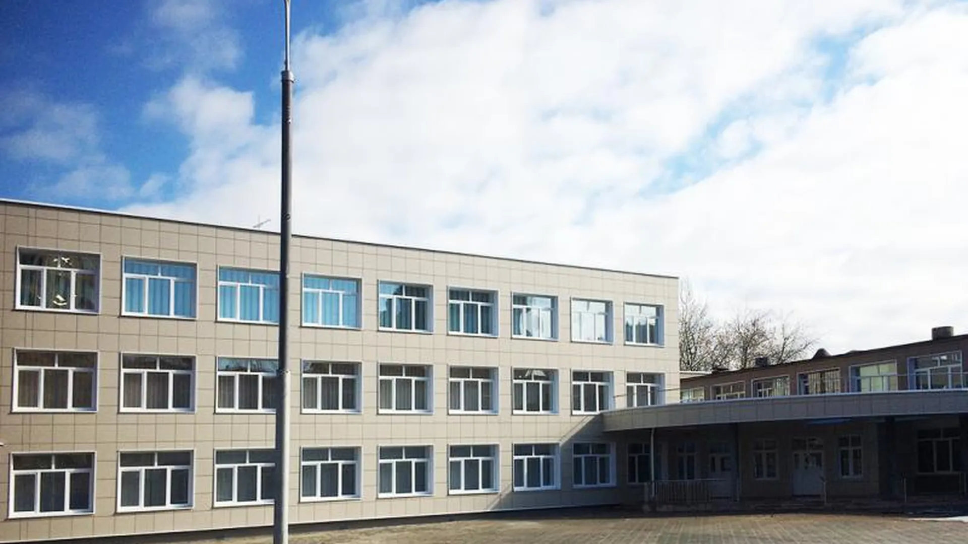 Первый этап реконструкции школы завершился в поселке Пироговский