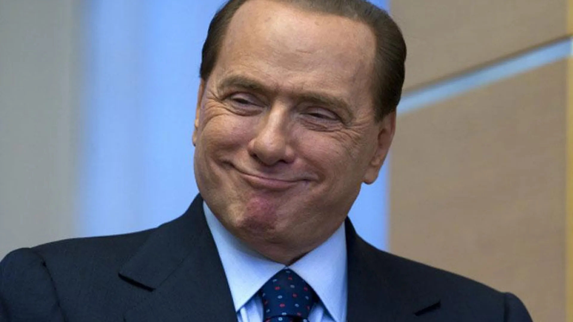 Берлускони попал в больницу из-за проблем с сердцем