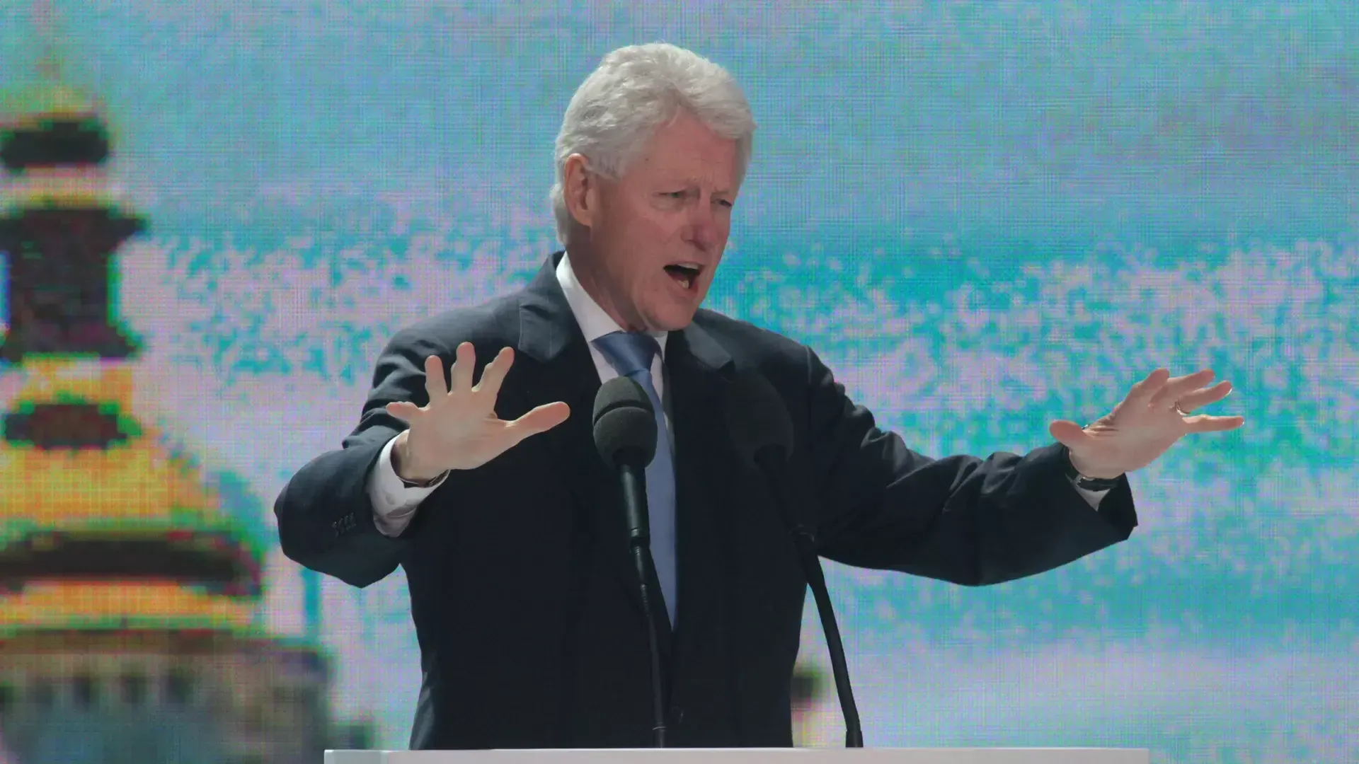 Экс-президент США Билл Клинтон заразился коронавирусом