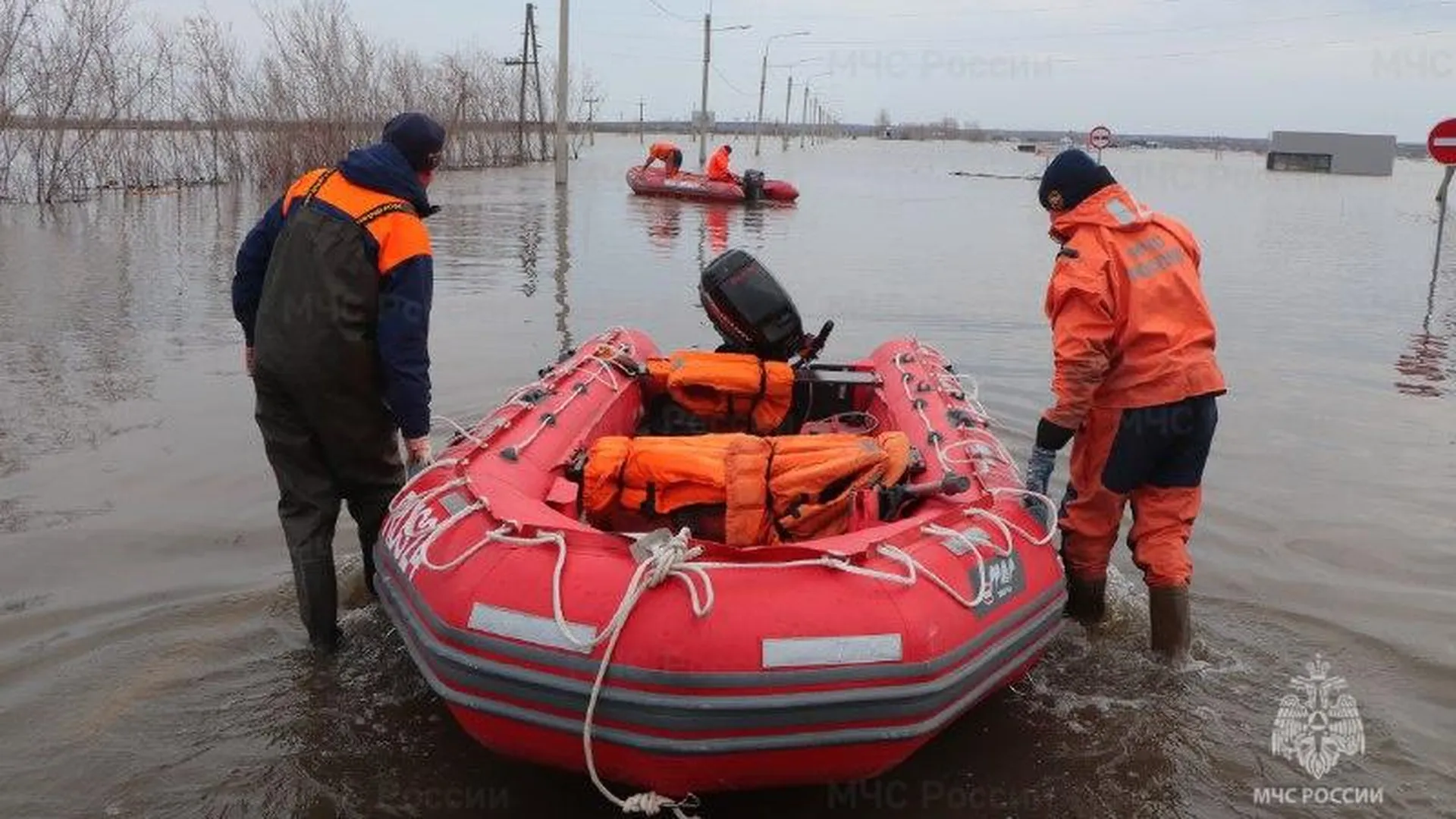 Вода ушла из 200 домов в Курганской области