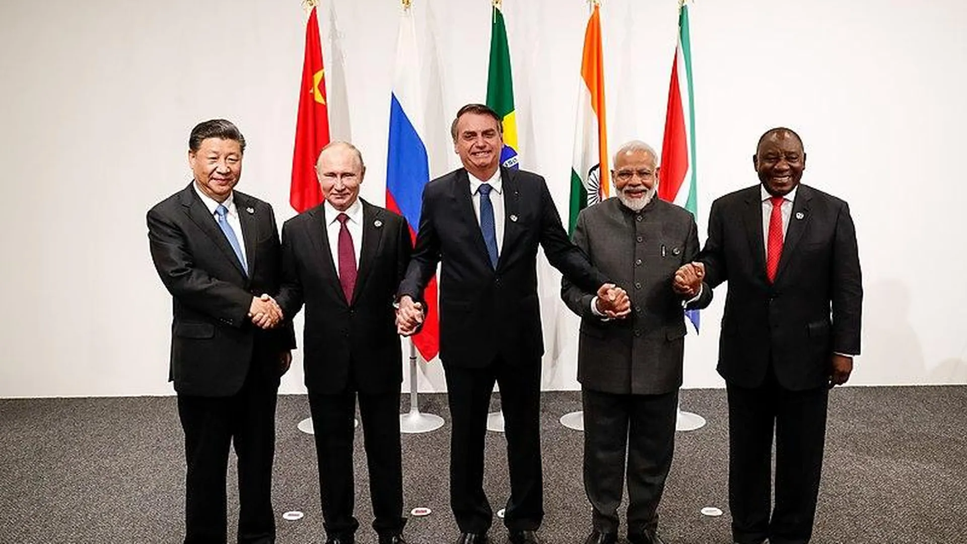 Лидеры стран БРИКС на саммите в 2019 году