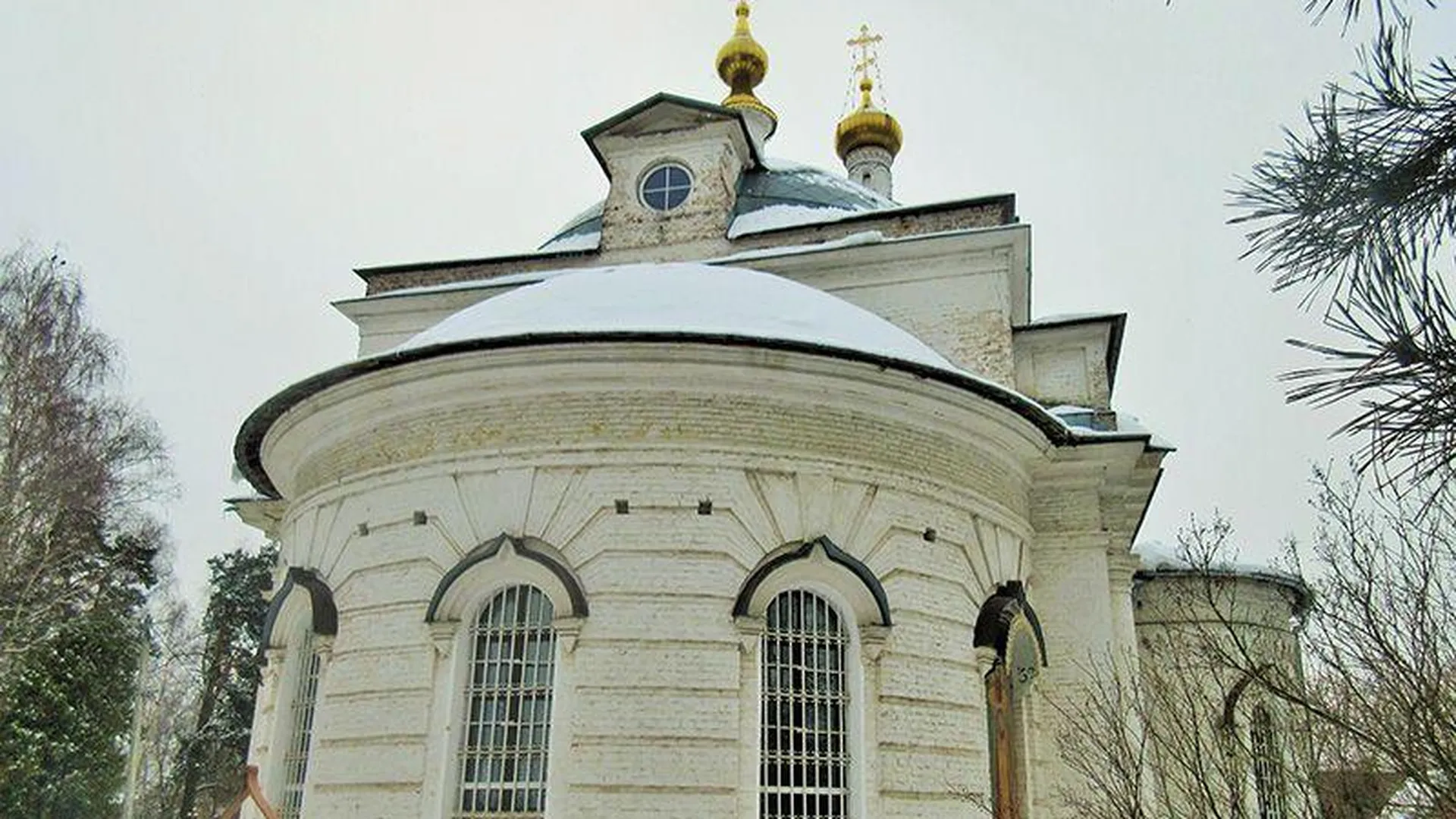 Церковь в Загорново на бывшем Архангельском погосте