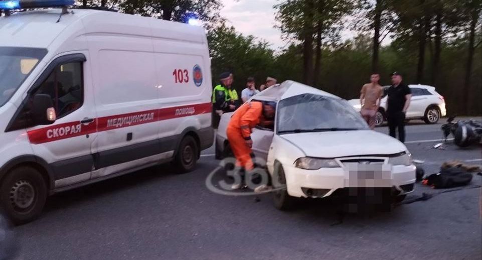 Мотоциклист впал в кому после столкновения с легковым авто в ТАО Москвы