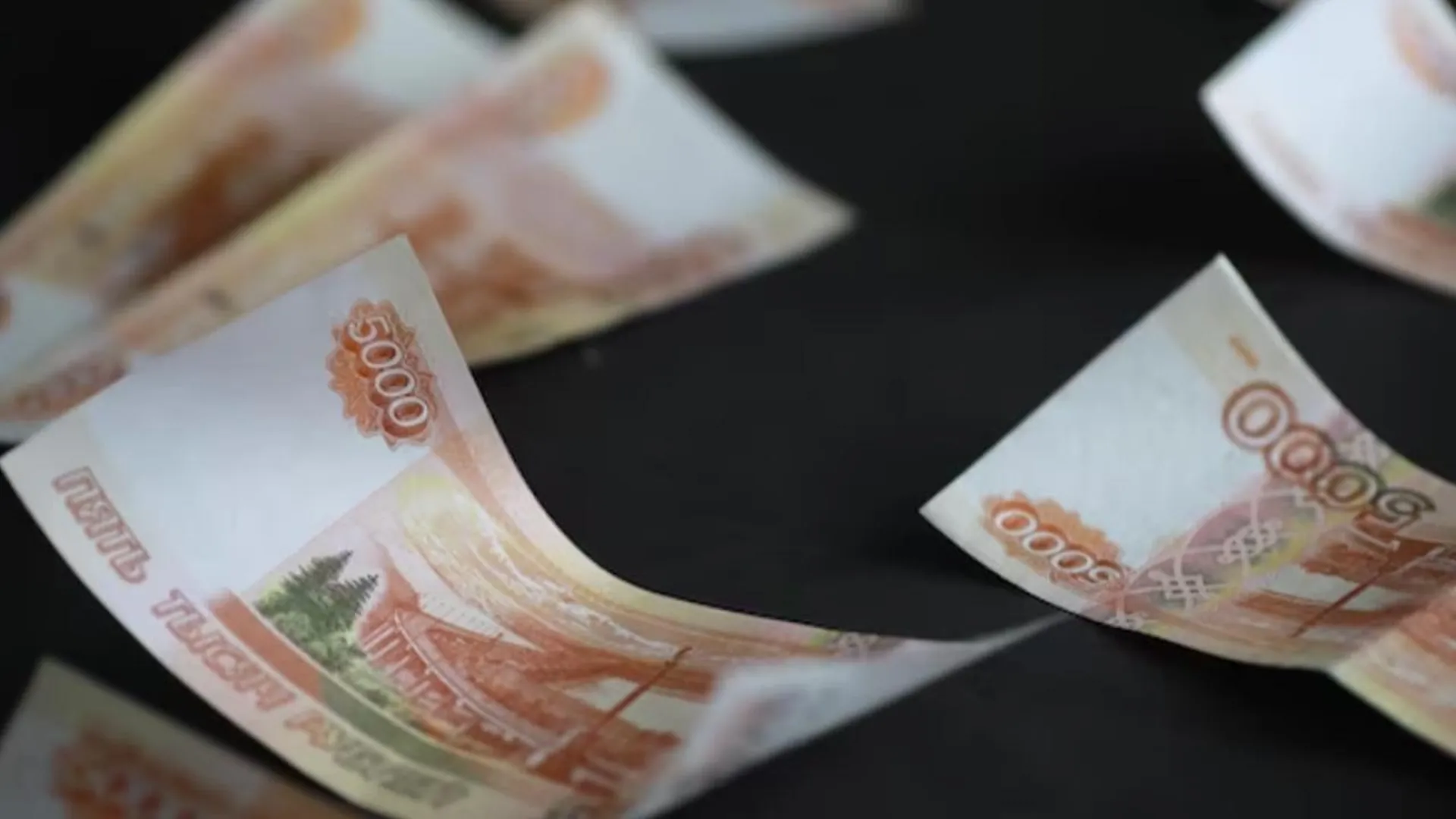 «Не нужно никуда обращаться дополнительно»: выяснилось, кому из пенсионеров в декабре дадут по 15 тысяч рублей