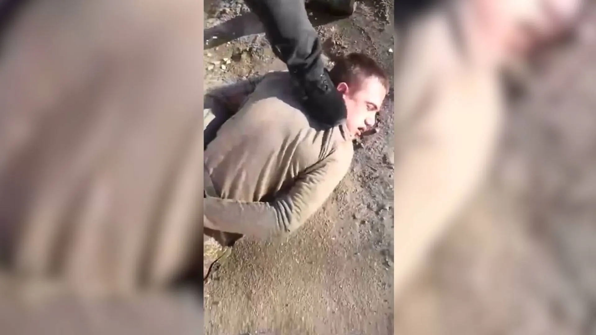 Задержание подозреваемого в расстреле сослуживцев под Воронежем попало на видео