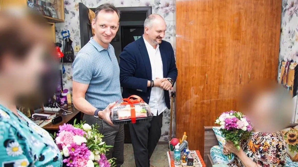 Глава городского округа Кашира Шувалов навестил семью участника СВО