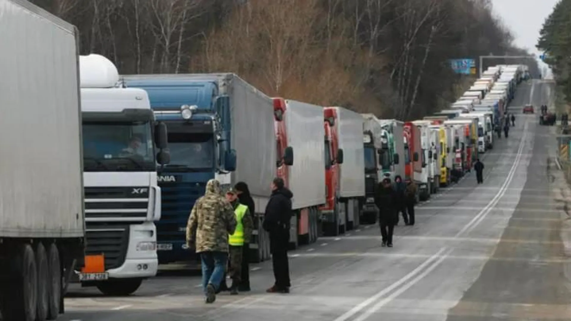 Фейк: Россия запретила въезд большегрузов из Армении по политическим  причинам | 360°