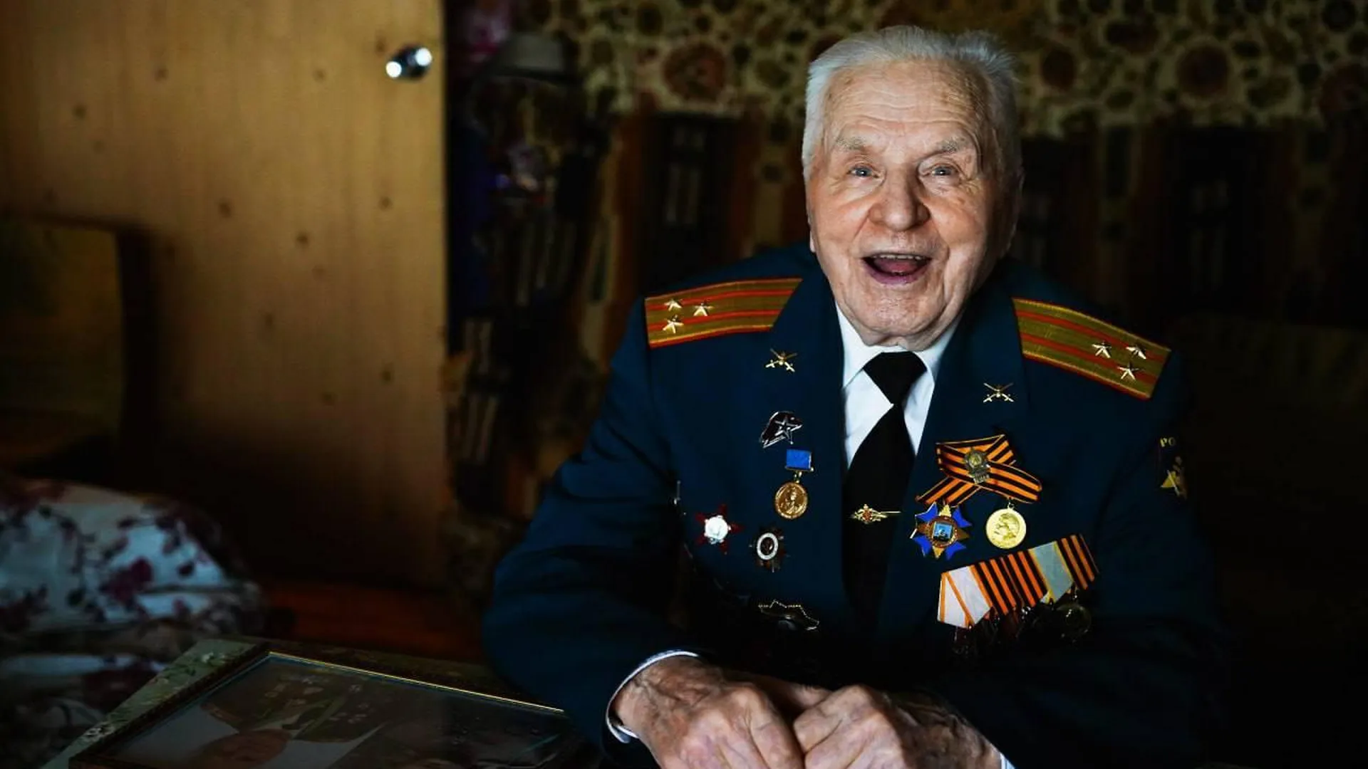Губернатор Подмосковья поздравил ветерана ВОВ Константина Федотова с 98-летием