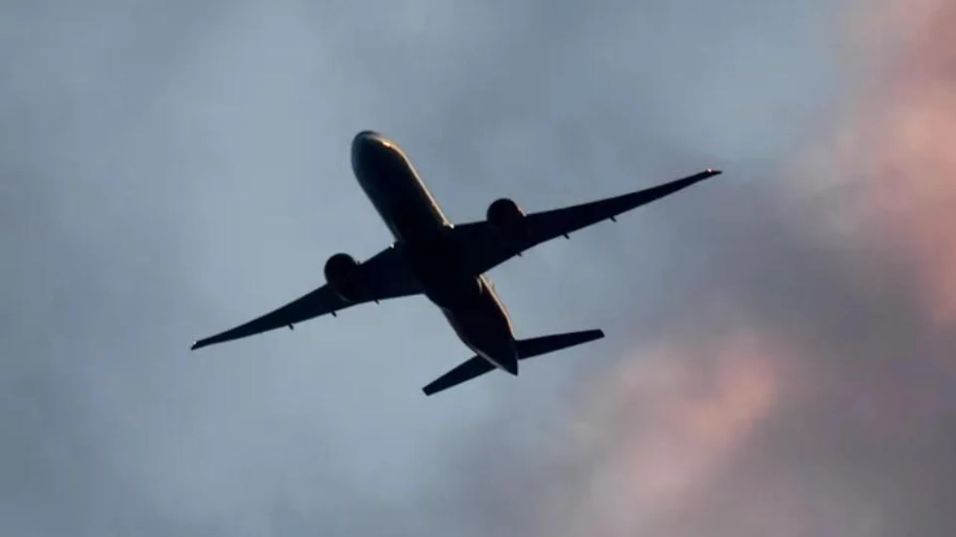 Самолет «Победы» экстренно посадили во Внуково из-за обморока пассажирки