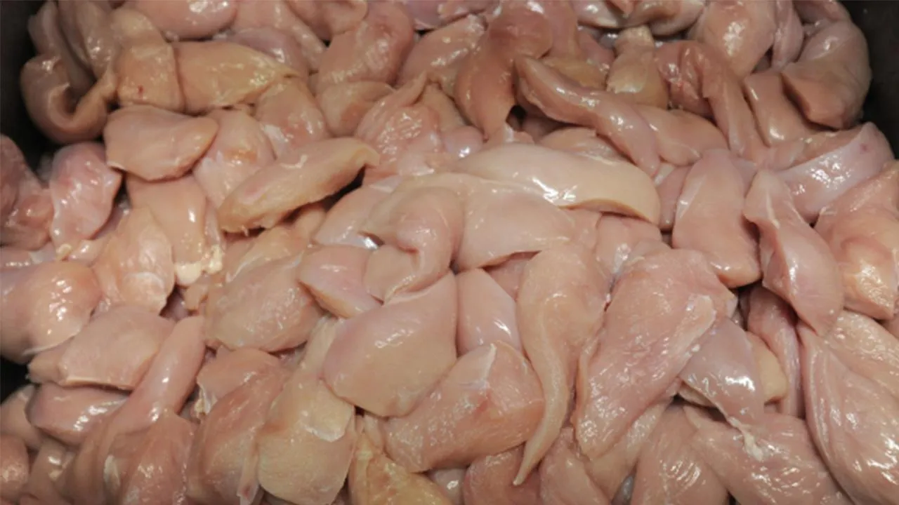 В Республике Хакассия обнаружено несколько сотен килограммов опасного мяса