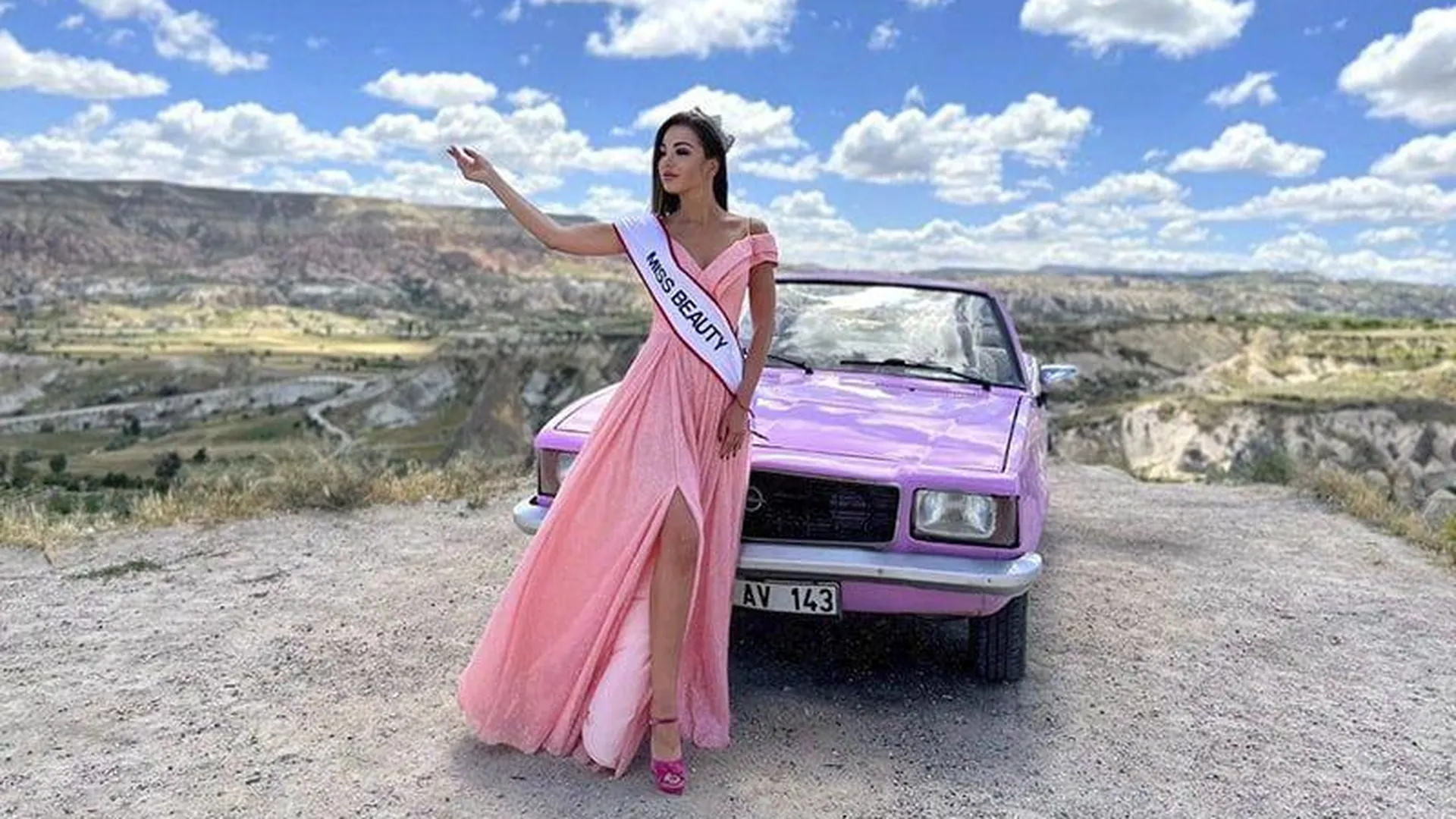 Русская модель обвинила организатора международного конкурса красоты в нападении