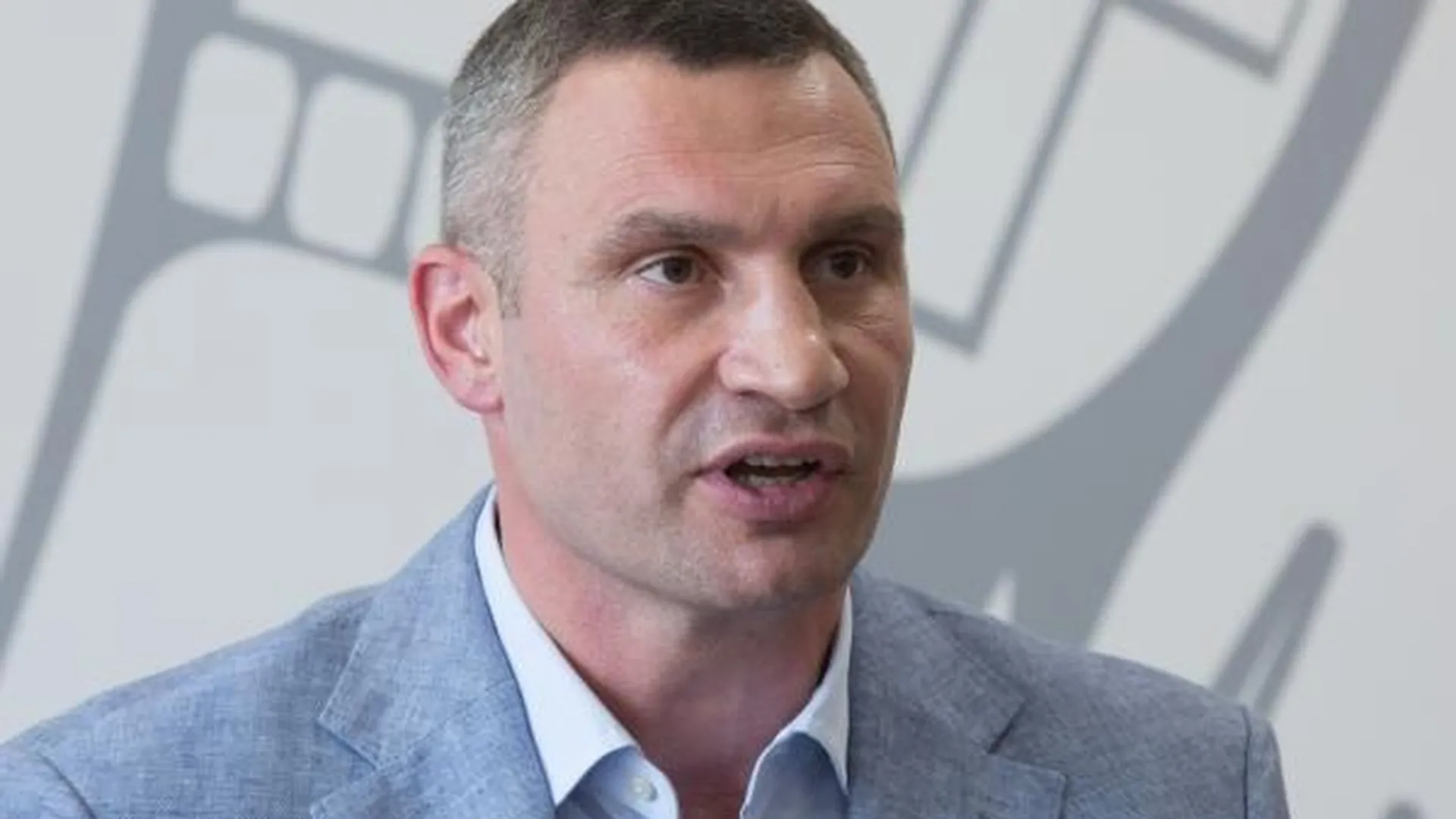 Киевский мэр отказался участвовать в совещании с президентом Украины