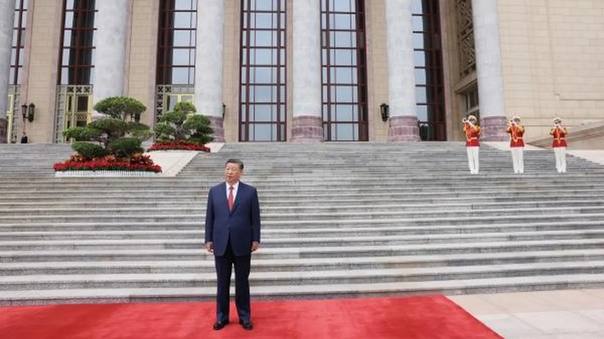 Си Цзиньпин назвал отношения России и Китая эталонными