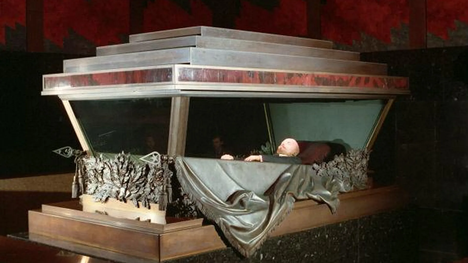 В 13 миллионов рублей обойдется хранение тела Ленина в Мавзолее