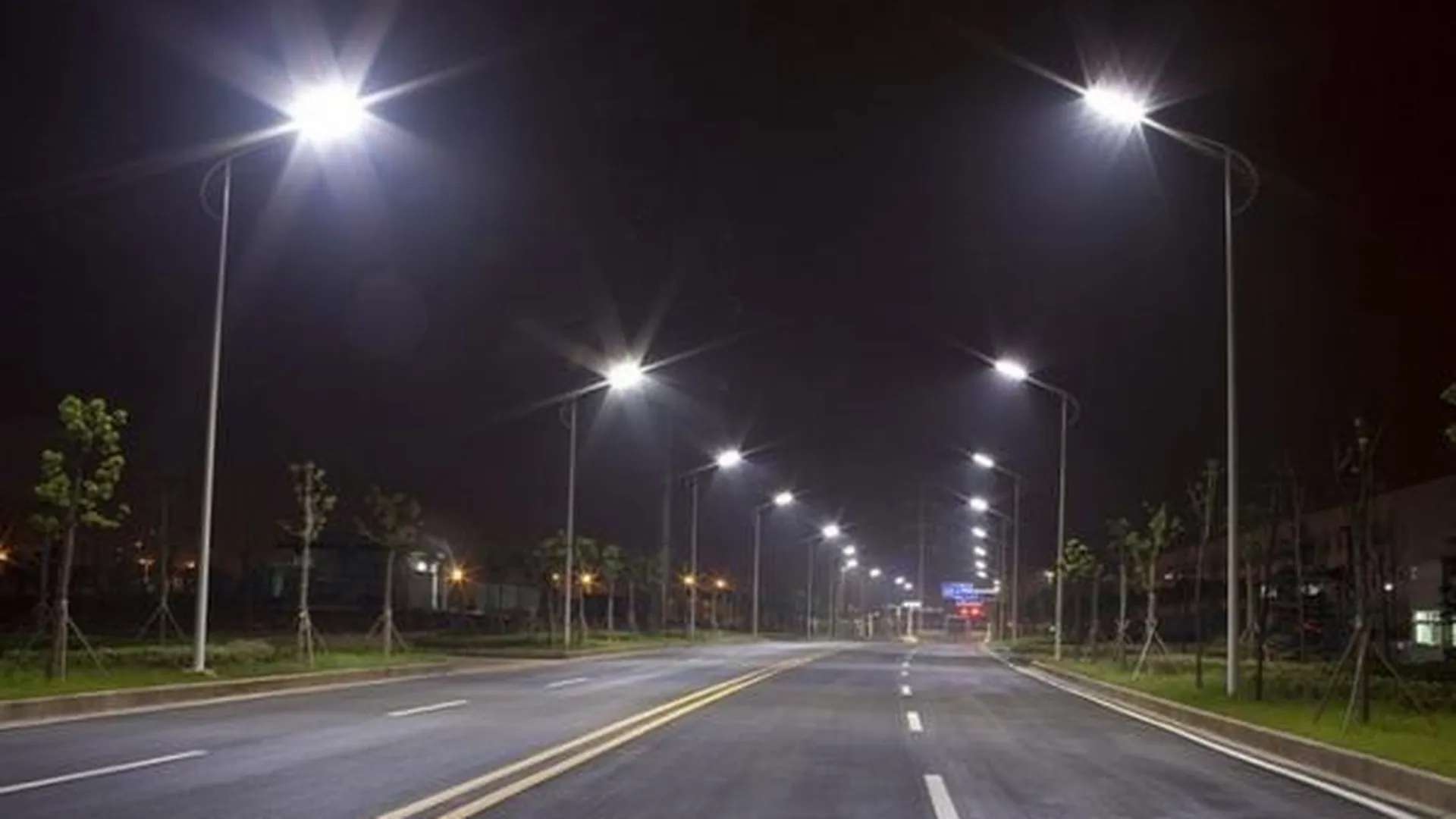 Уже 18 тыс энергосберегающих светильников установили в Подмосковье