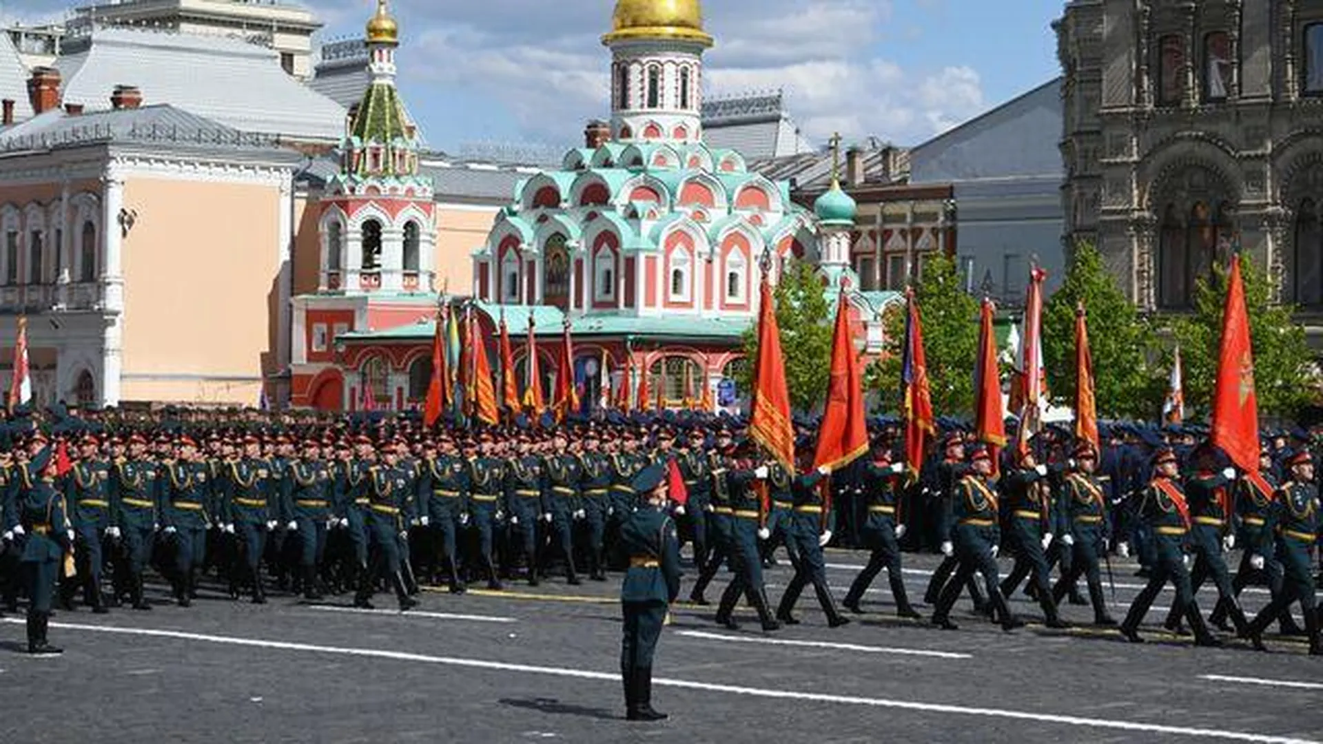 Рогов объяснил, почему не было тяжелой техники на Параде Победы в Москве