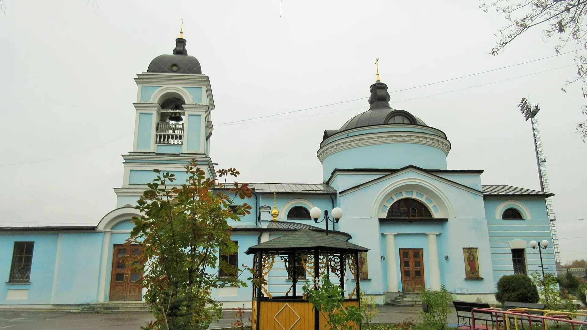 Церковь Петра и Павла в Химках