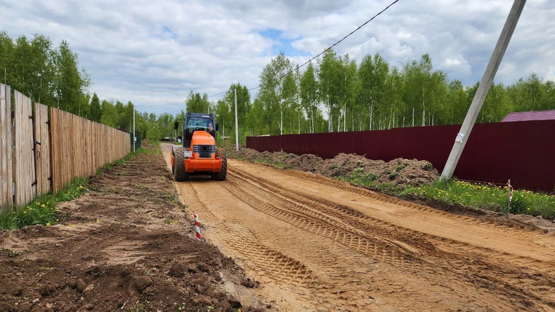 Подъездную дорогу достроят в поселке Мещерское к августу
