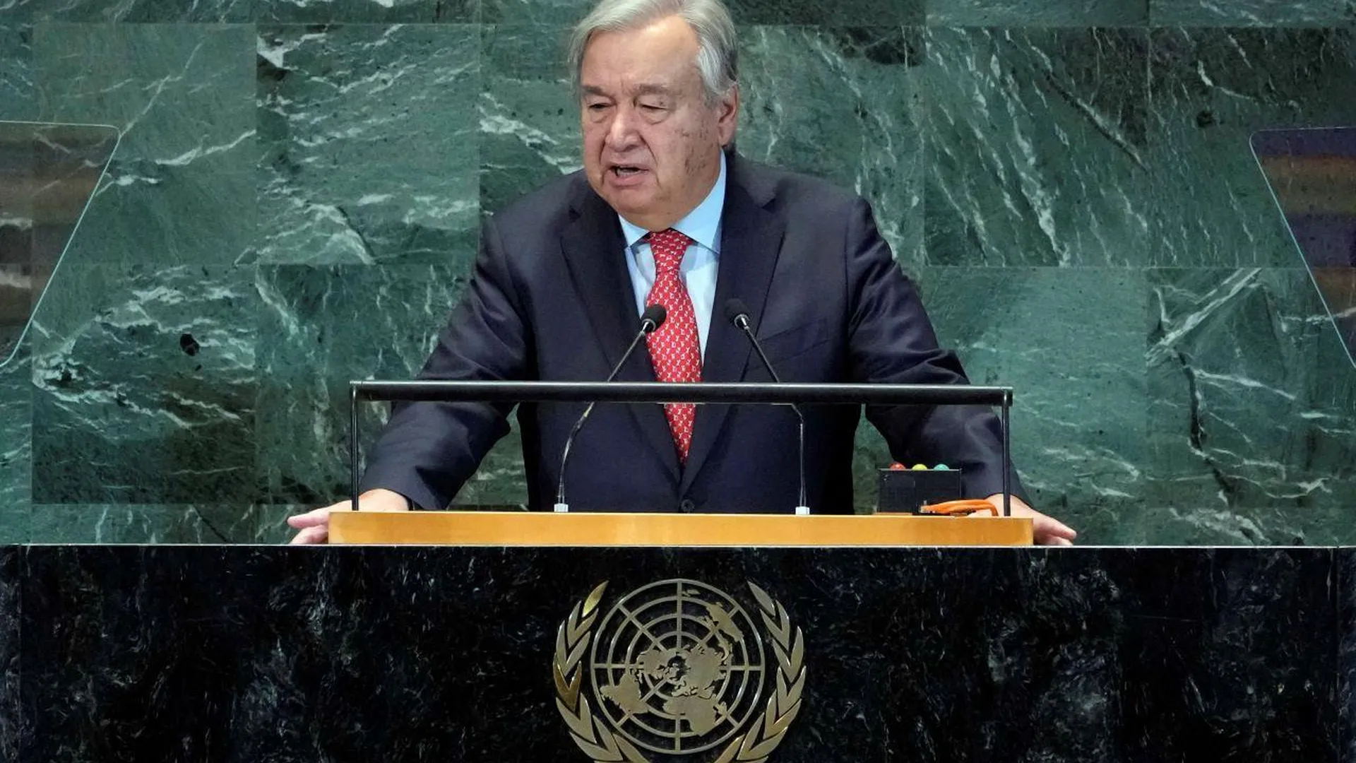 Генсек ООН заявил о движении мира к «великому расколу в экономике»