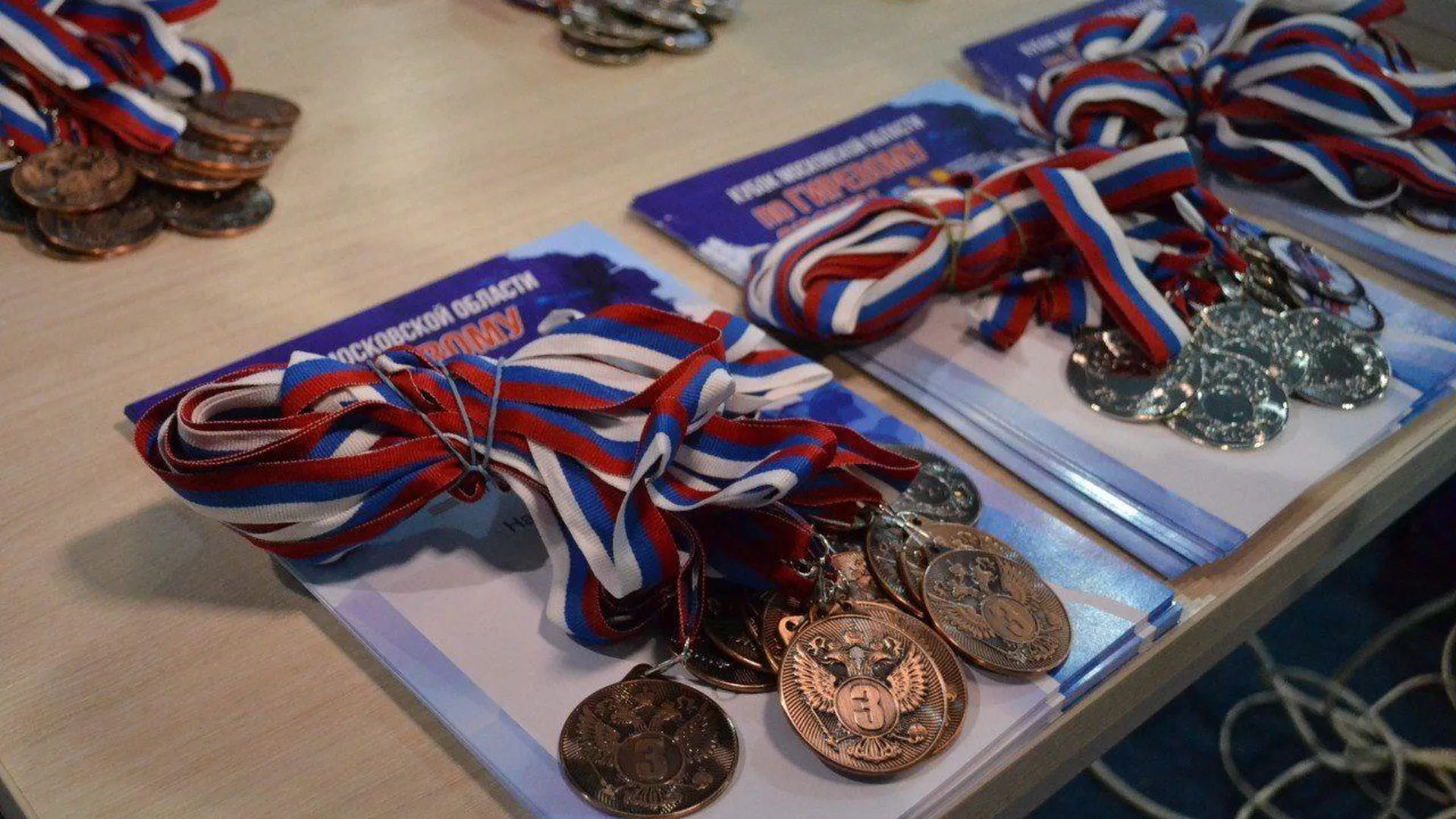Спортсмены из Серпухова взяли золото на состязаниях по гиревому спорту