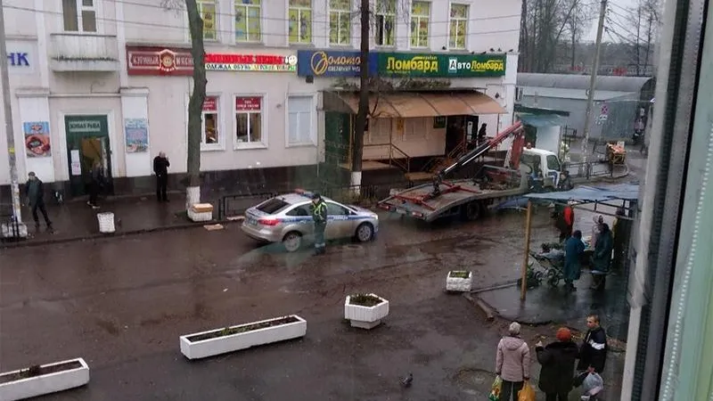 Эвакуатор сбил девочку на рынке в Пушкино