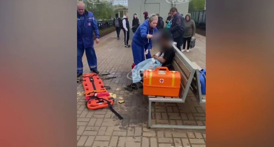 Видео 360.ru: подростка на станции «Электроугли» ударило током на крыше поезда