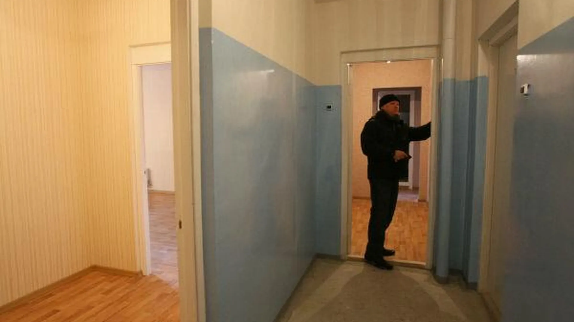 В Люберцах еще 16 сирот получили новые квартиры