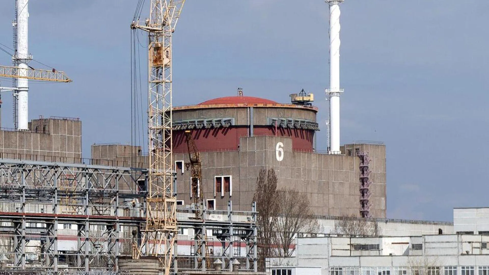 ВСУ атаковали двумя дронами купол Запорожской АЭС