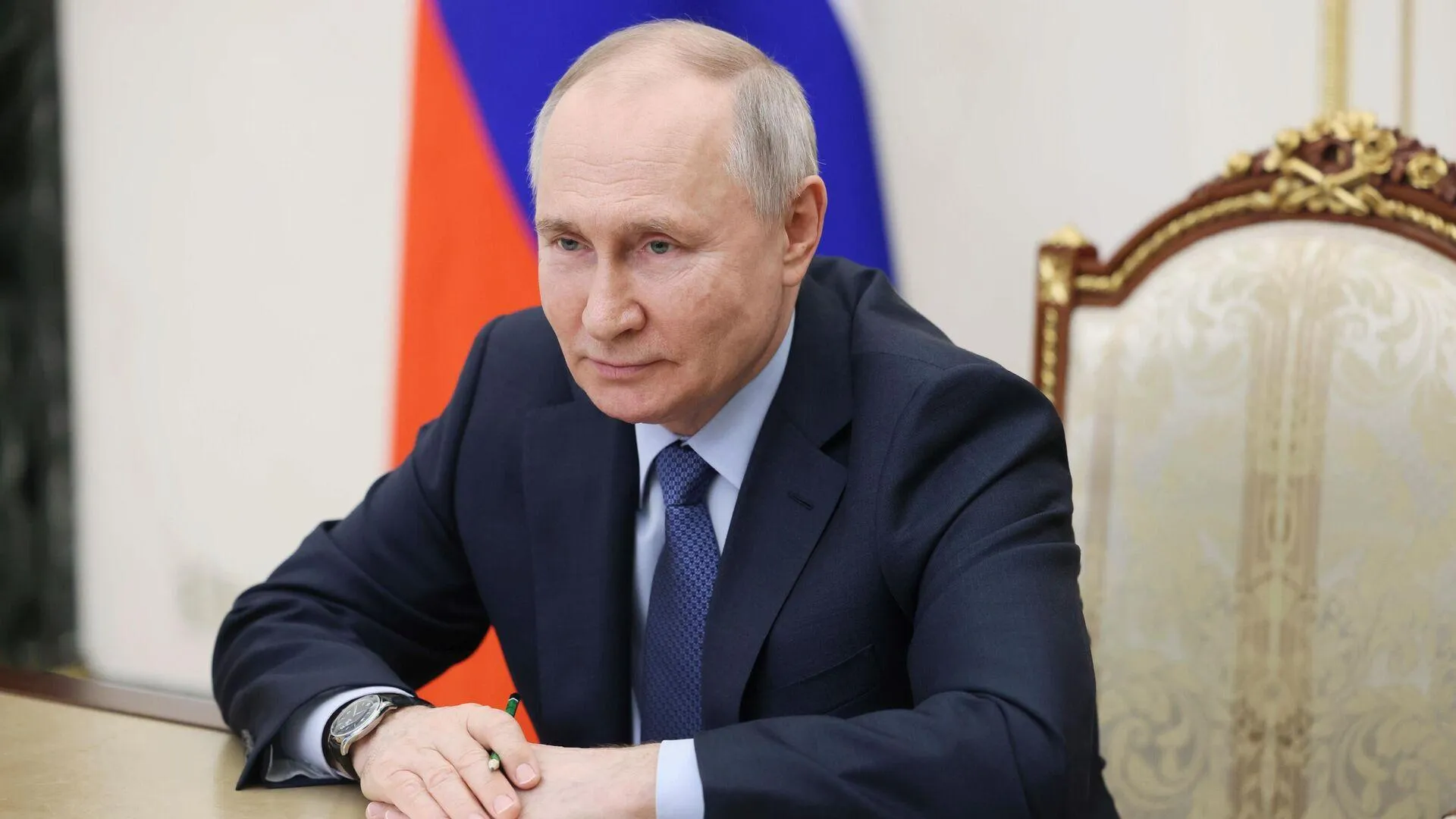 Путин поздравил 12 стран с Днем Победы