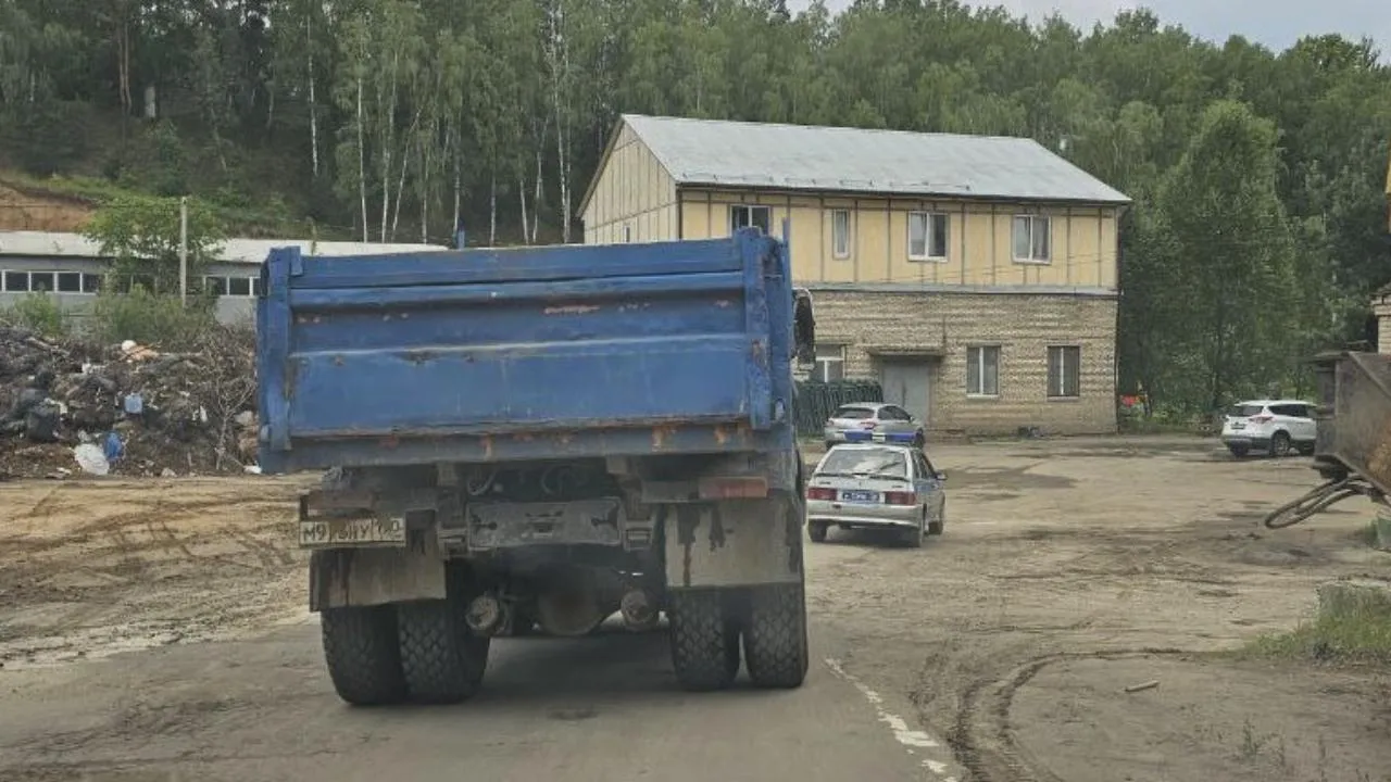На минувшей неделе три штрафа выписали нелегальным перевозчикам отходов из Ленинского округа