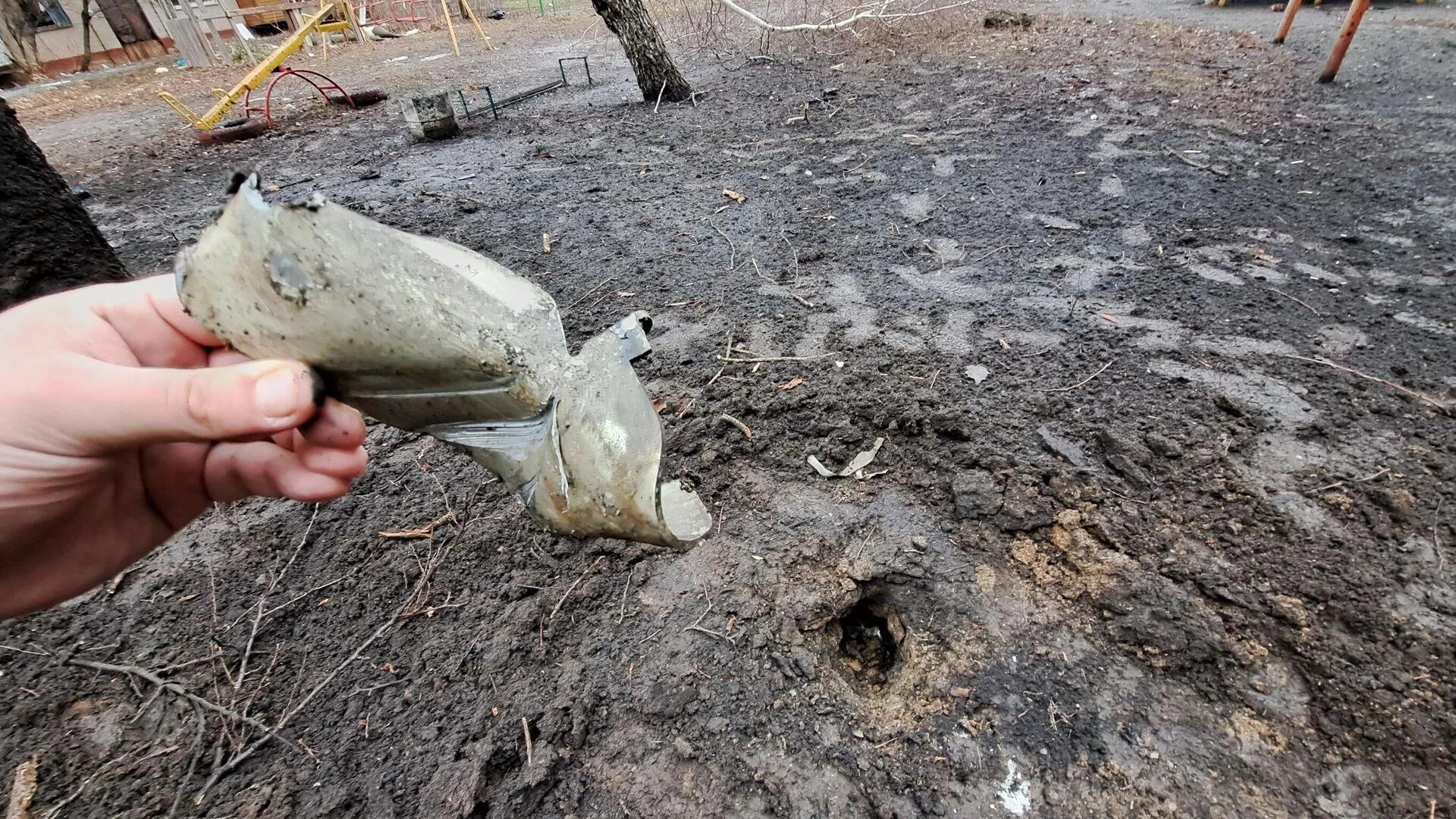 Упавший дрон взорвался и ранил пятерых жителей белгородского села