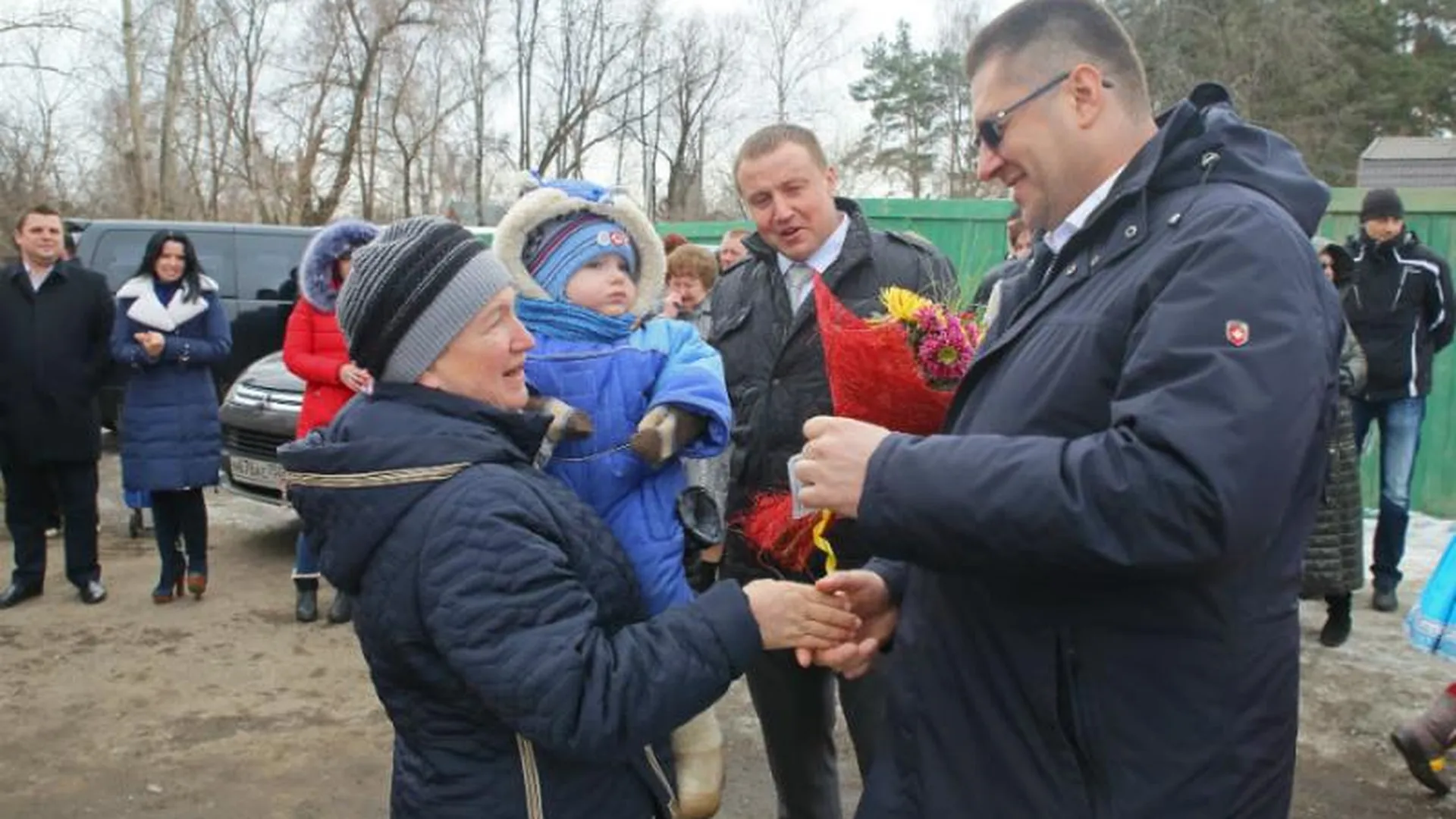 Более 20 семей из аварийных домов получили ключи от новых квартир в Пушкине