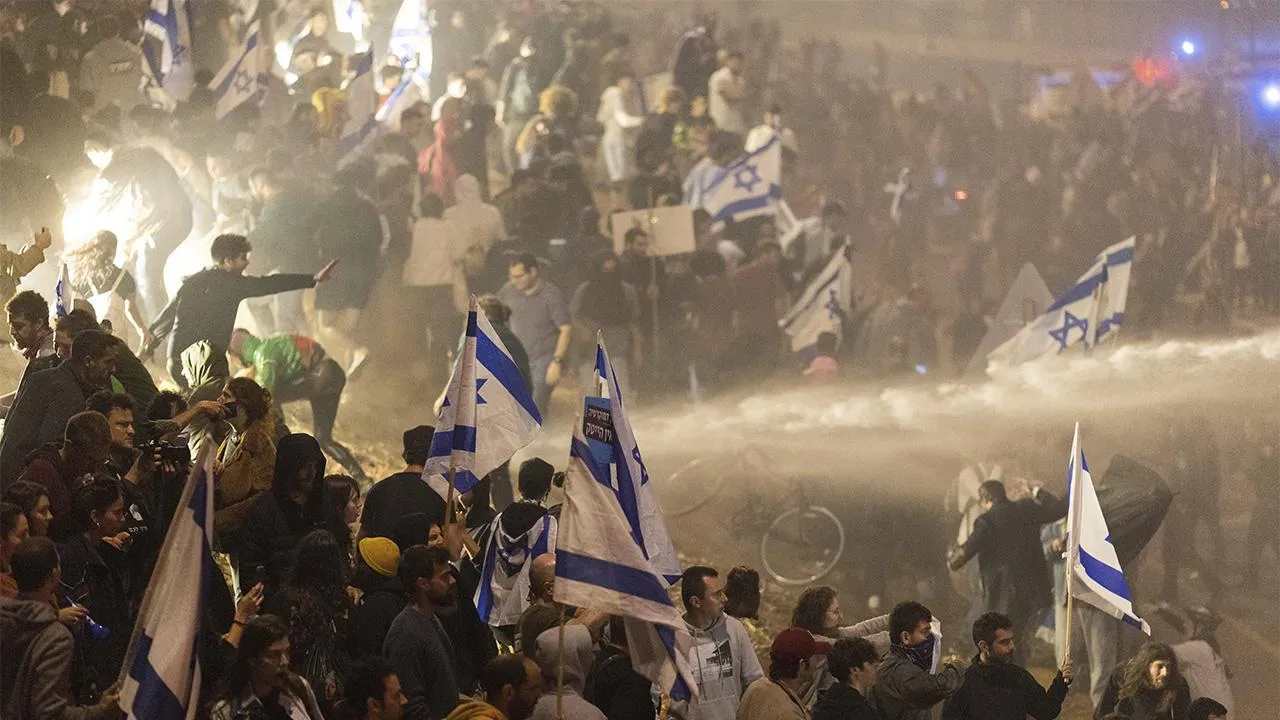 «Израиль потерял былое единство»: местные жители рассказали о протестах в священный день