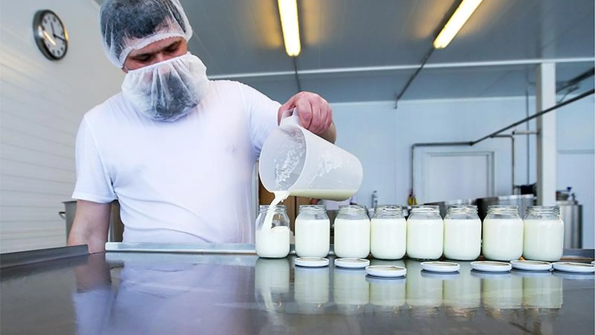 Йогурт в стекле: почему подмосковные производители отказываются от пластиковой тары
