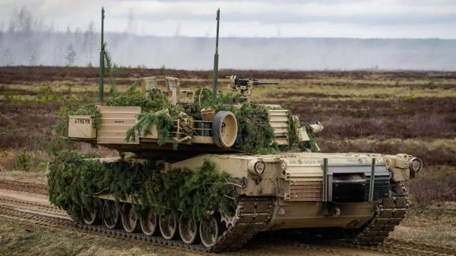 Пентагон заявил, что учитывал риск попадания танков США в руки российских солдат