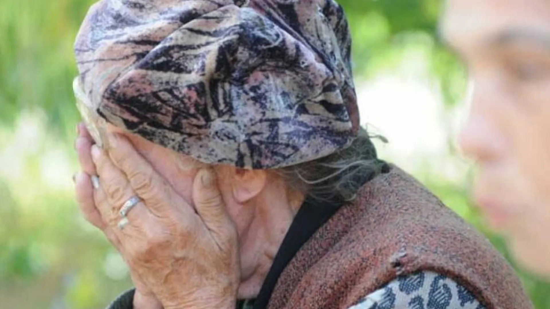 Подростки ради забавы издевались над 80-летними старушками в Протвино