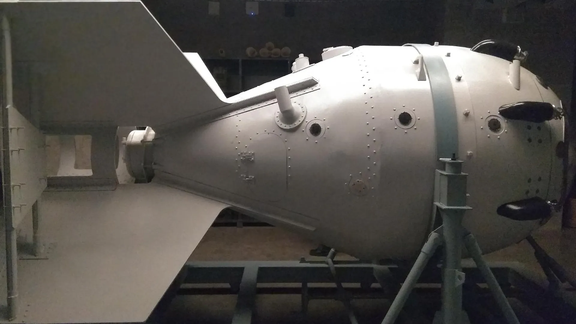 Макет первой советской атомной бомбы, ВДНХ