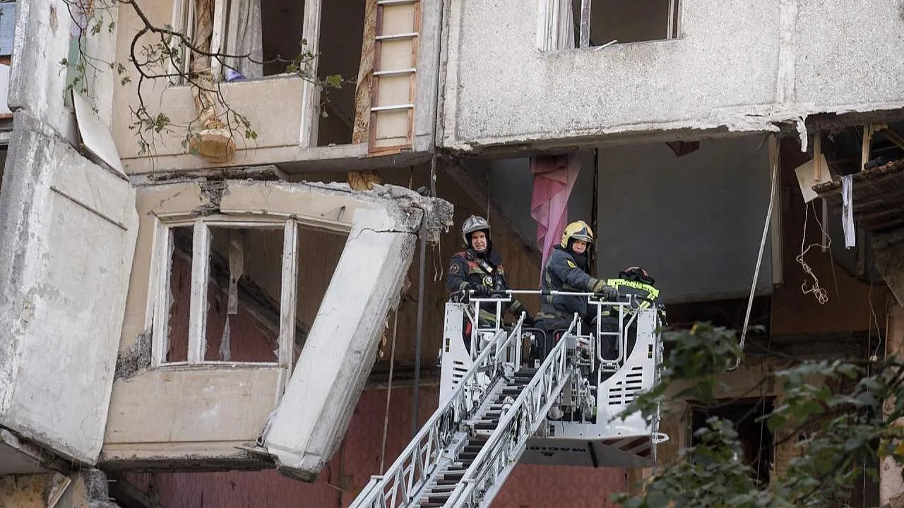 «Все висит наружу»: что происходит на месте взрыва в Балашихе