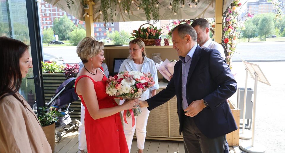 Председатель Мособлдумы Игорь Брынцалов встретился с семьей участника СВО