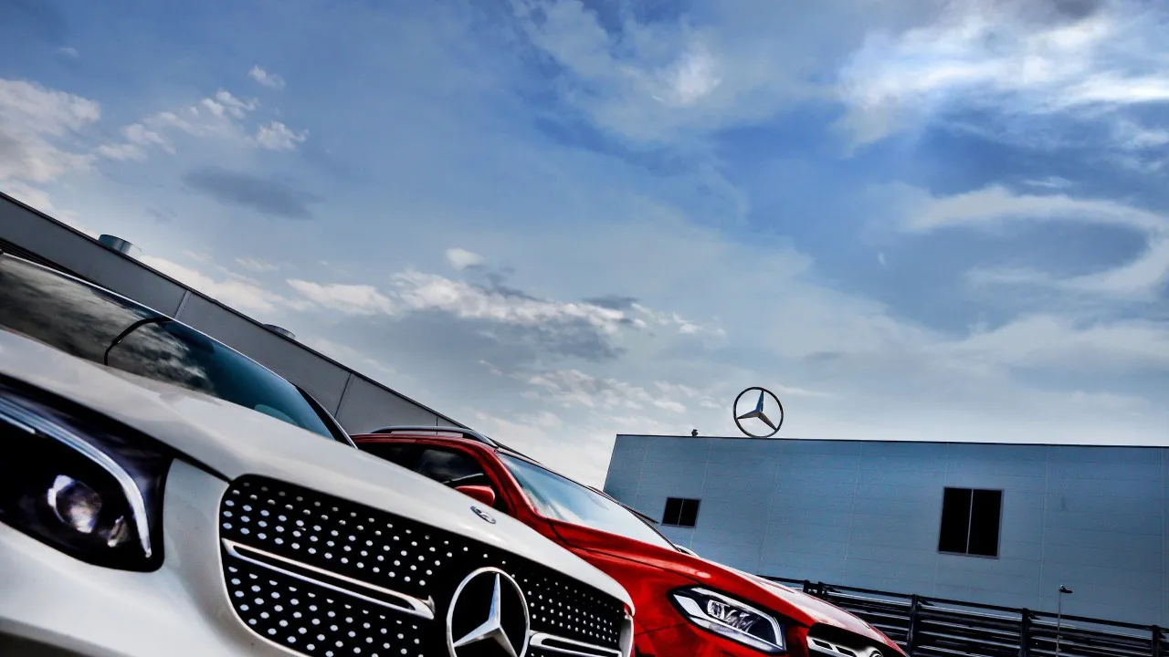 Подмосковный завод Mercedes-Benz возобновил выпуск в условиях пандемии |  360°