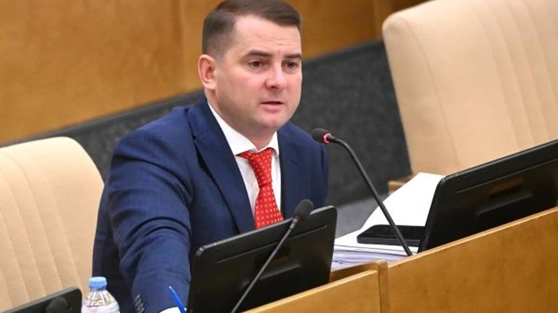 Депутат Госдумы раскритиковал идею введения «военного налога»