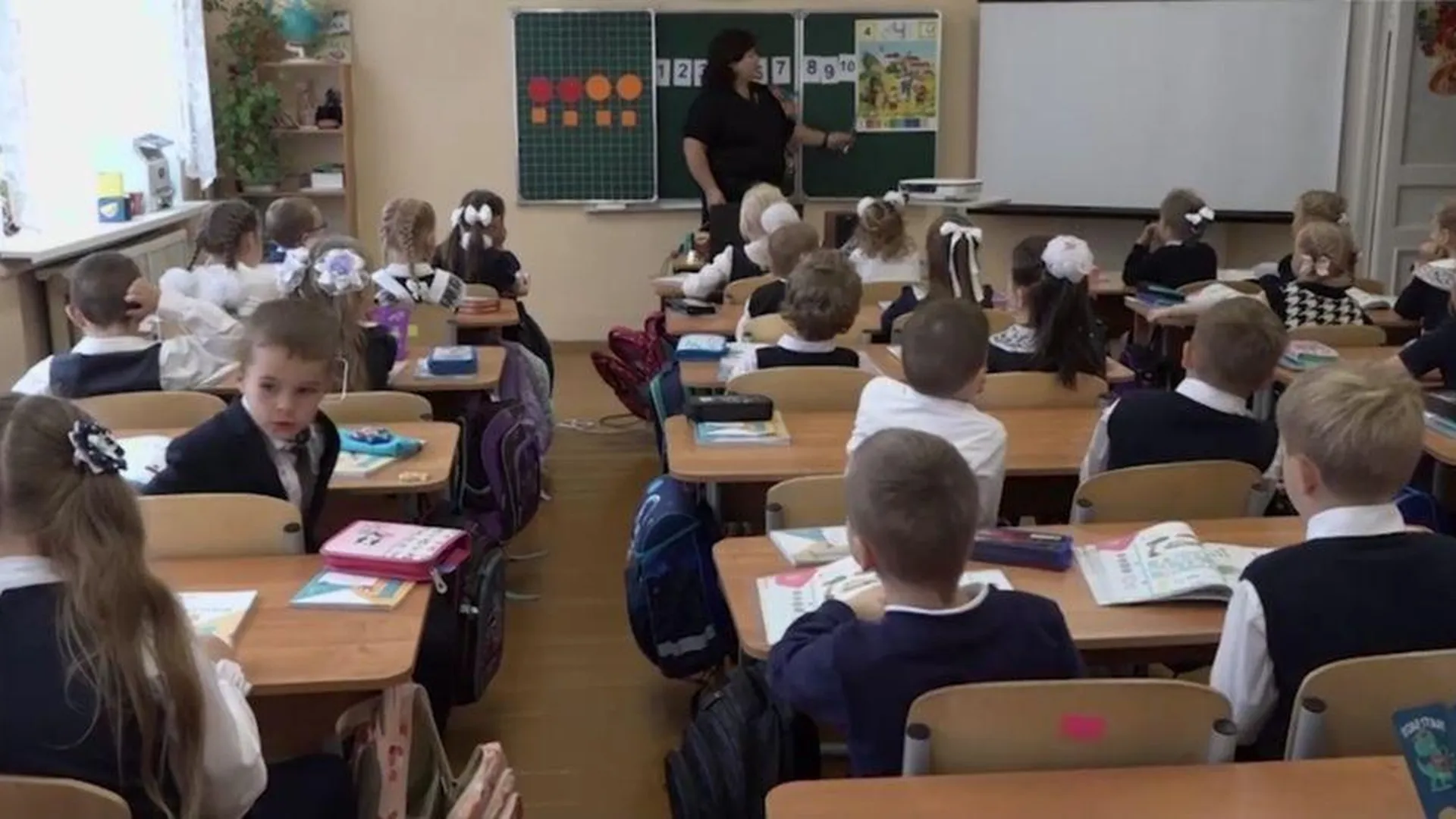 В городском округе Дубна начали обучать первоклассников в бывших детских садах