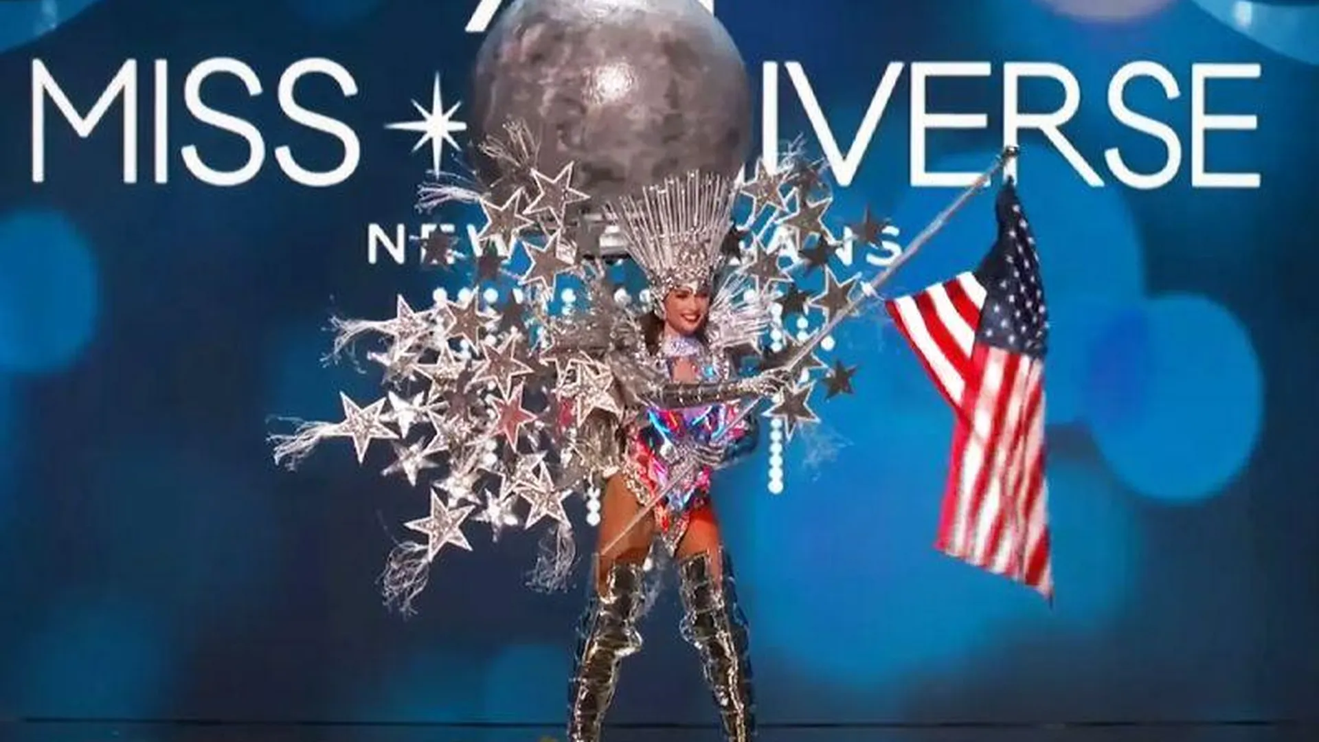 «Передвигается как бидон»: россияне высмеяли костюм американки на «Мисс Вселенная»