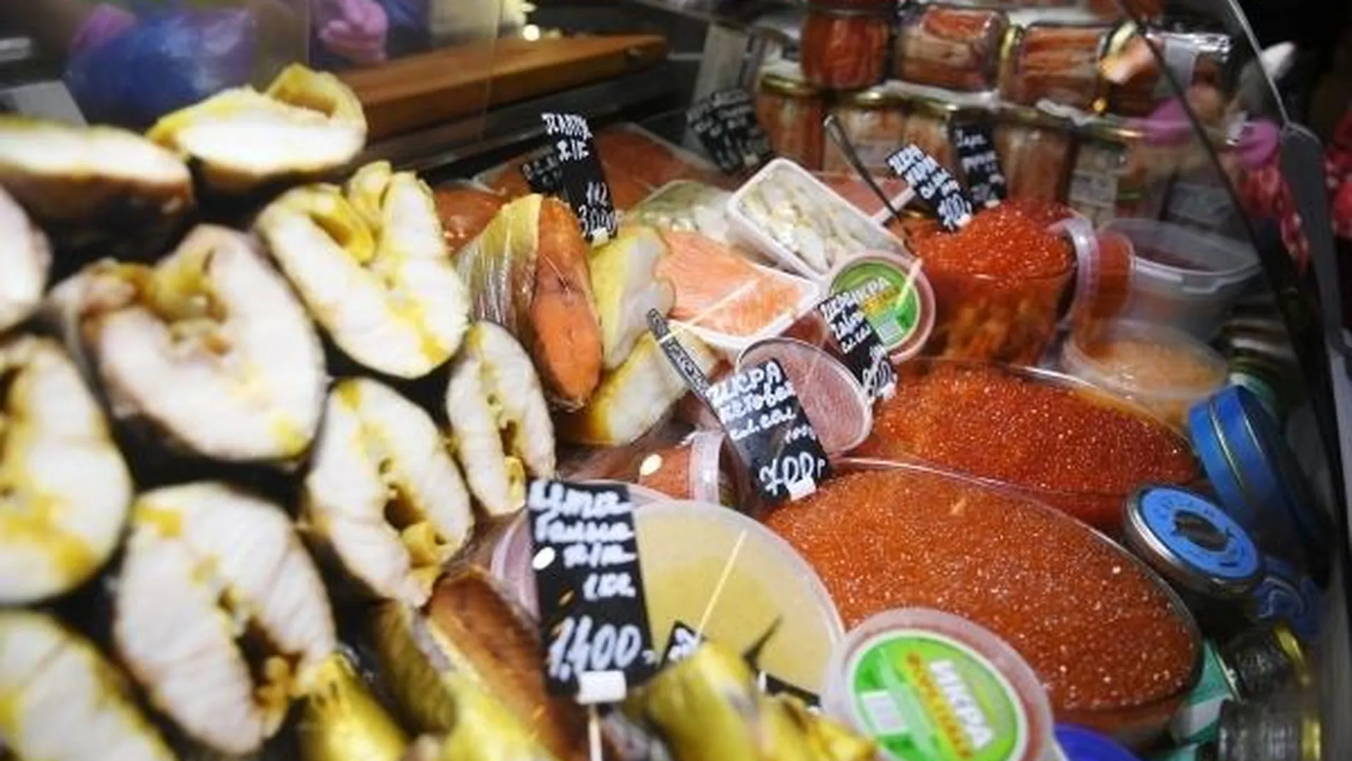 Участь покупателя, перепутавшего этикетки на рыбу в Подольске, решит прокуратура