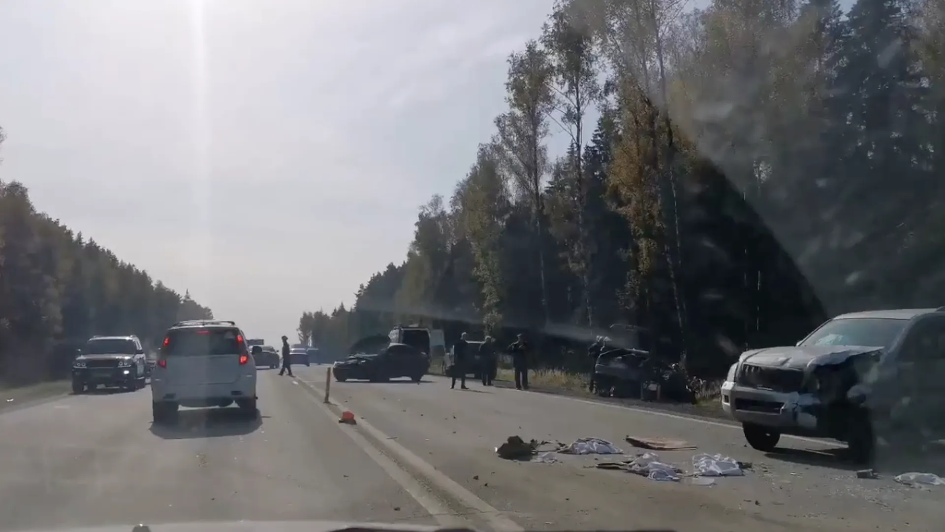 Массовое ДТП с участием 4 легковушек произошло на Киевском шоссе. Один человек погиб