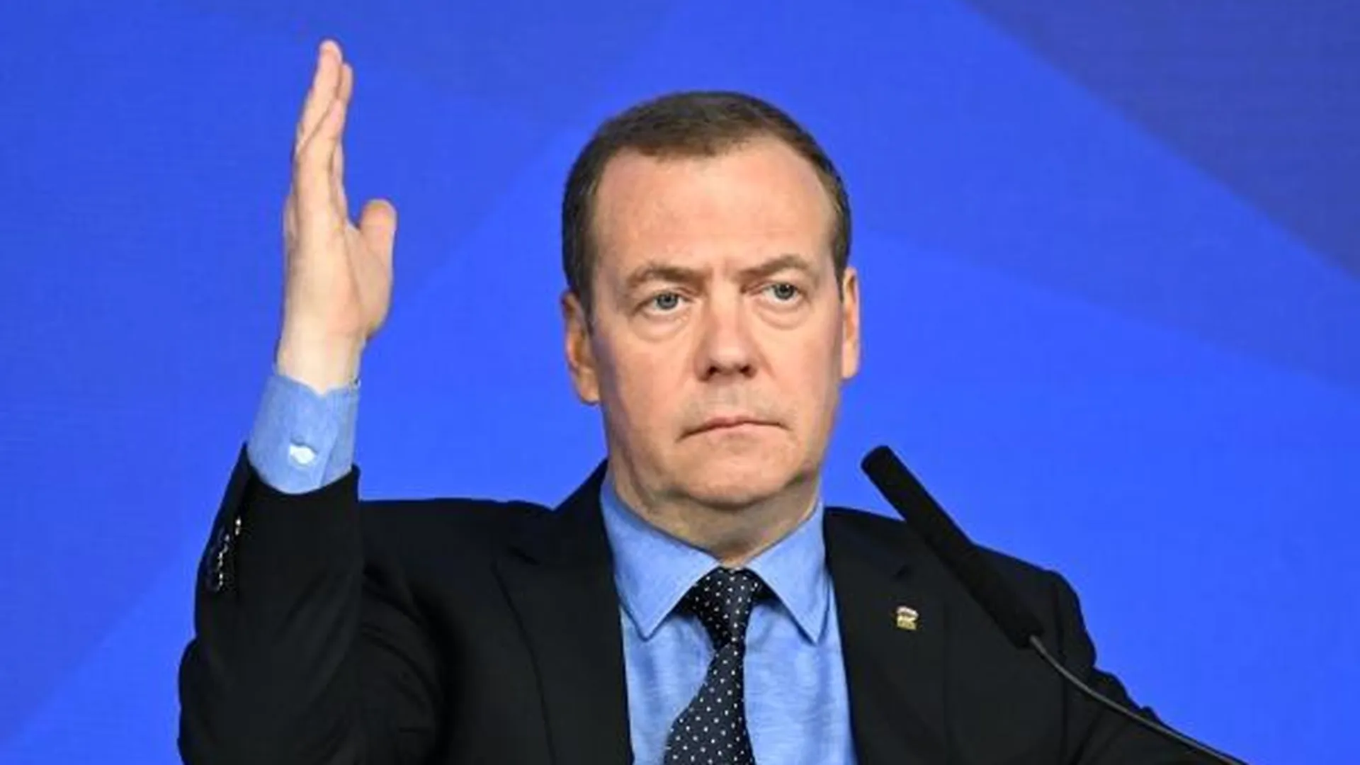 Политолог Солонников оценил шансы на участие Дмитрия Медведева в избирательной кампании
