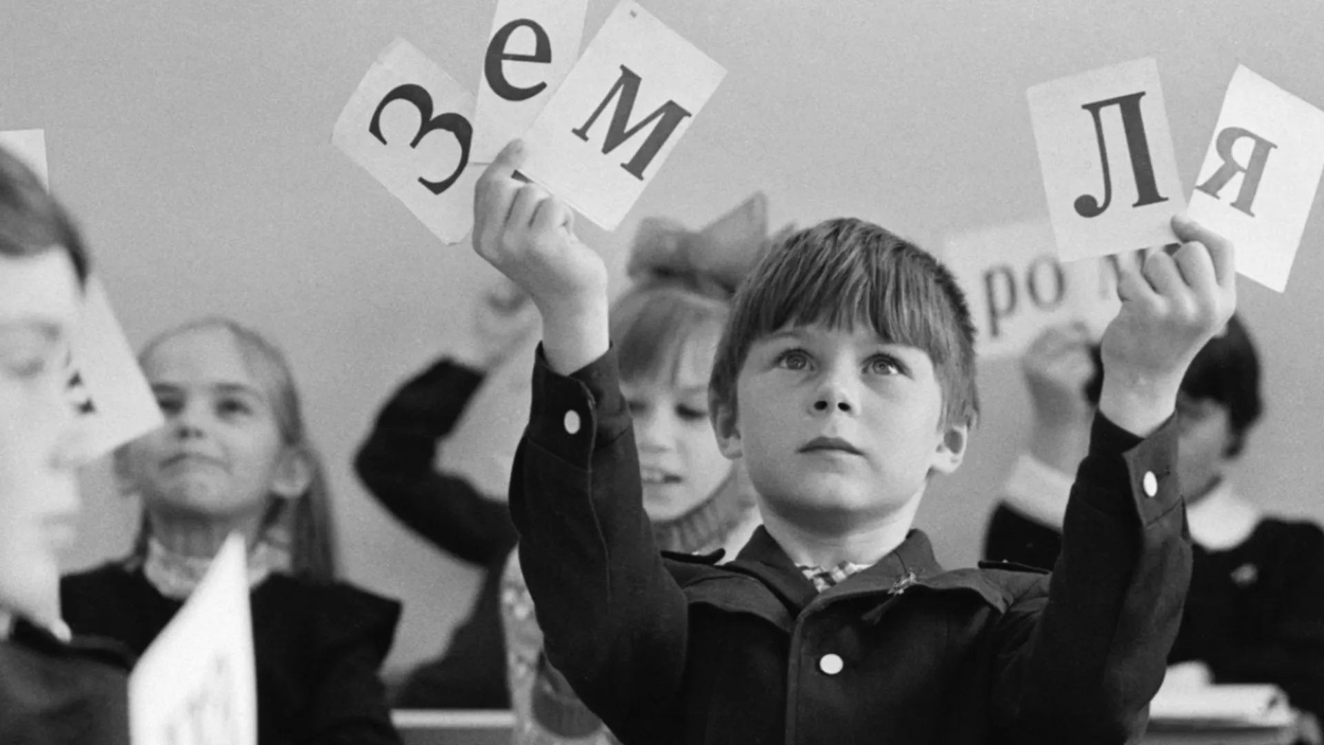 «Это не галочки в тестах»: экономист раскрыл главное преимущество советского образования