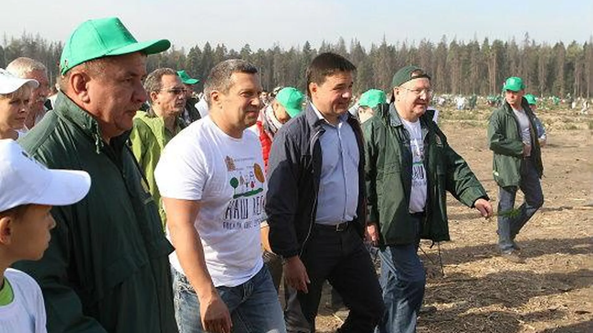 Порядка 120 тысяч человек высадили деревья в Подмосковье